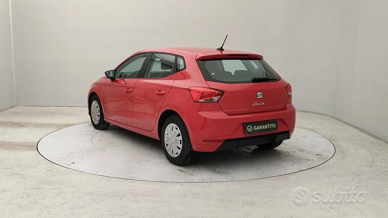 Usata Seat Ibiza Reference 90 CV (66 kW) 2022 Rosso Utilitaria