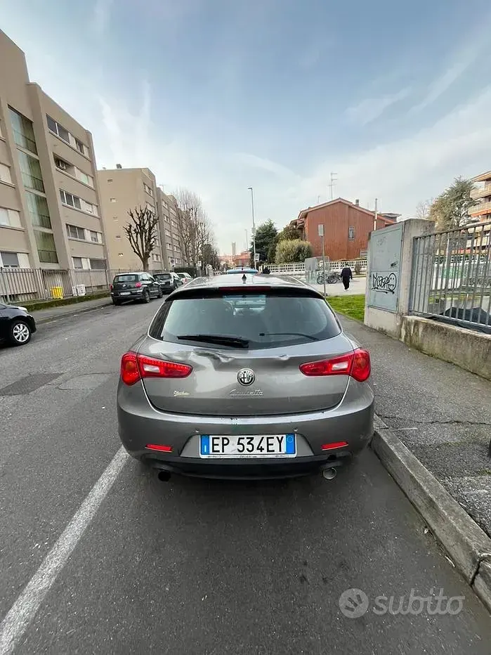 Usata Alfa Romeo Giulietta 120 CV (88 kW) 2012 Utilitaria