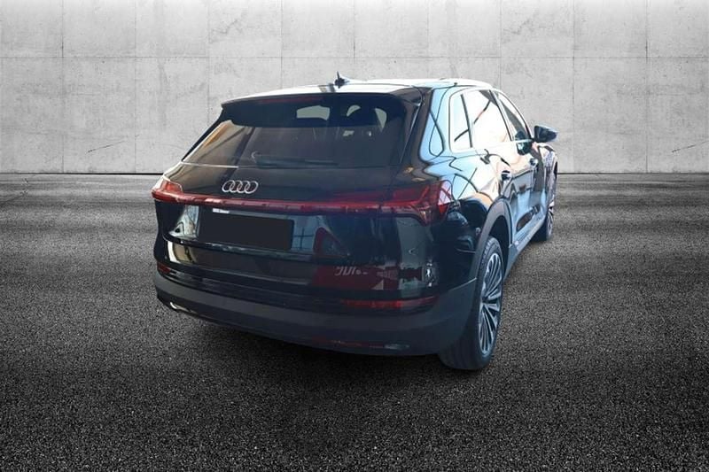 Usata Audi e-tron 158 kW (215 CV) 2022 Nero SUV