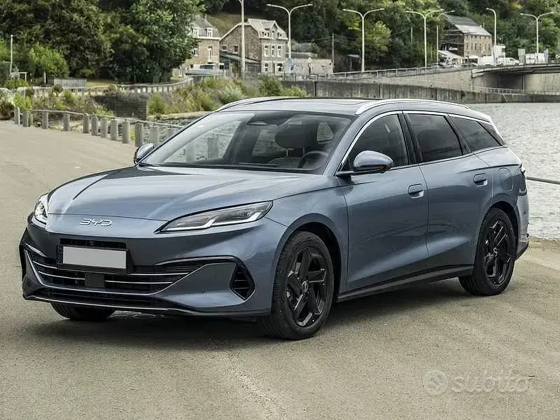 Nuova BYD Seal Comfort 212 CV (155 kW) 2026 Blu Station wagon