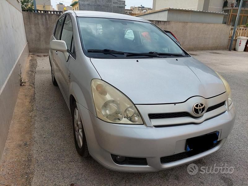 Usata Toyota Corolla 2005 Grigio Station wagon