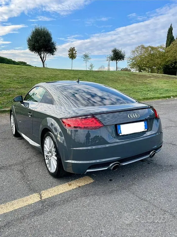 Usata Audi TT S-Line 180 CV (132 kW) 2018 Grigio Coupé