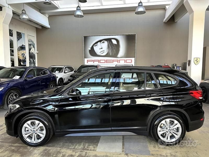 Usata BMW X1 Advantage 125 CV (91 kW) 2020 Schwarz SUV