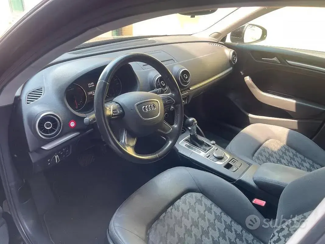 Usata Audi A3 Attraction 105 CV (77 kW) 2014 Nero Berlina