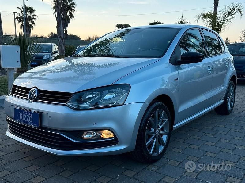 Usata VW Polo 90 CV (66 kW) 2015 Grigio Berlina