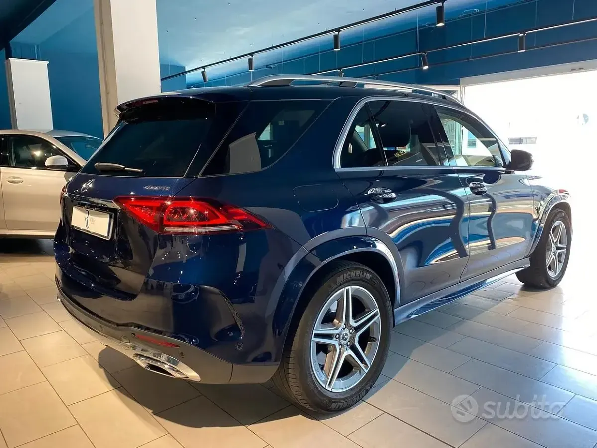 Usata Mercedes GLE300 Premium Plus 245 CV (180 kW) 2021 Blu SUV