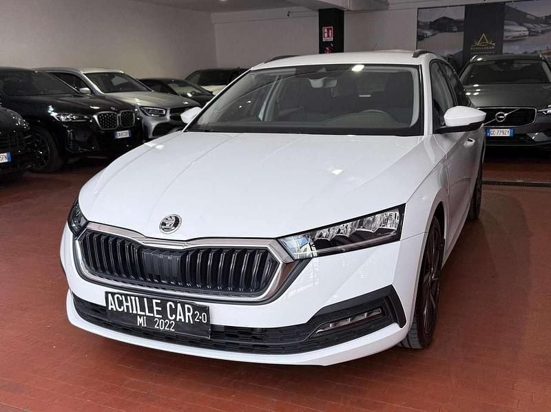 Usata Skoda Octavia Executive 150 CV (110 kW) 2021 Bianco Station wagon