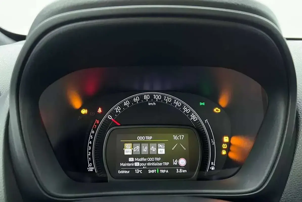 Nuova Toyota Aygo X Active 72 CV (52 kW) 2026 Bianco SUV