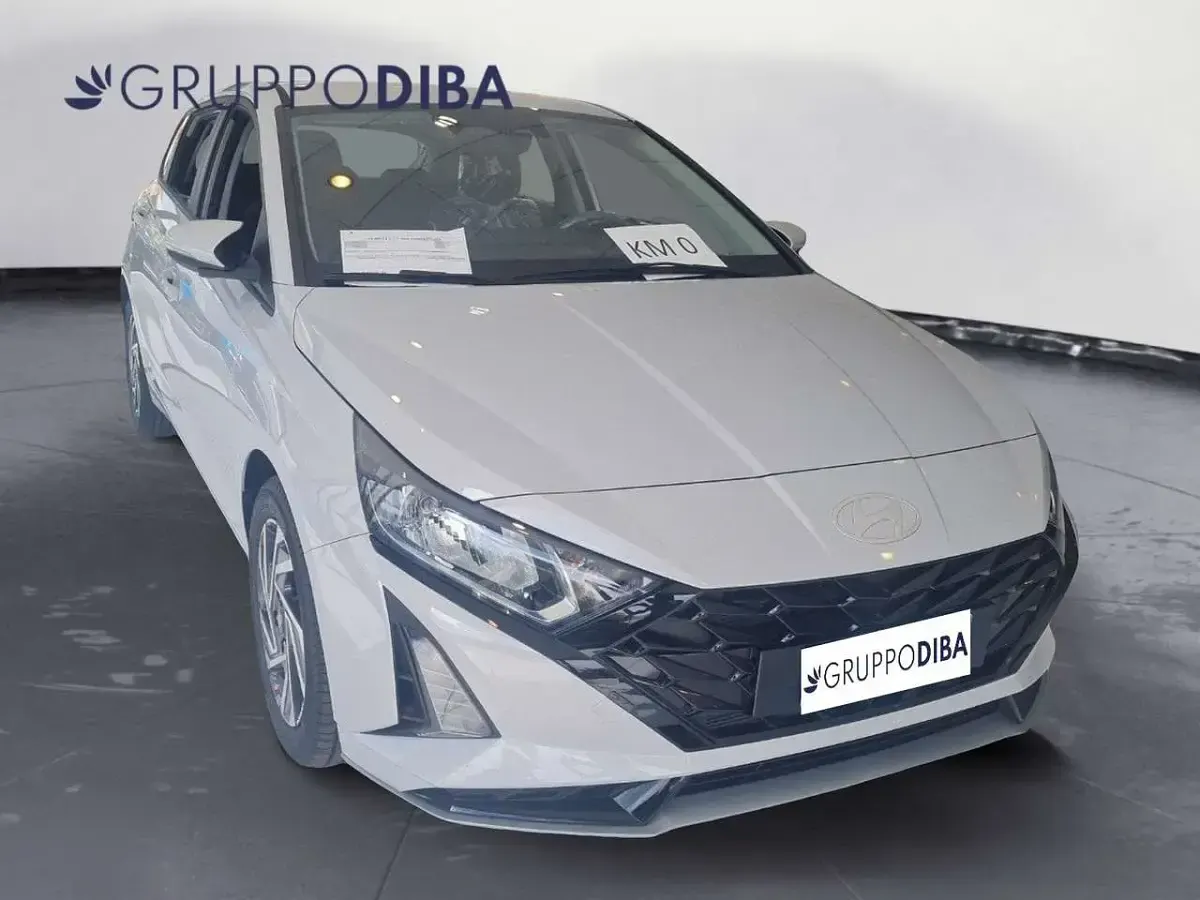Nuova Hyundai i20 90 CV (66 kW) 2026 Grigio Utilitaria