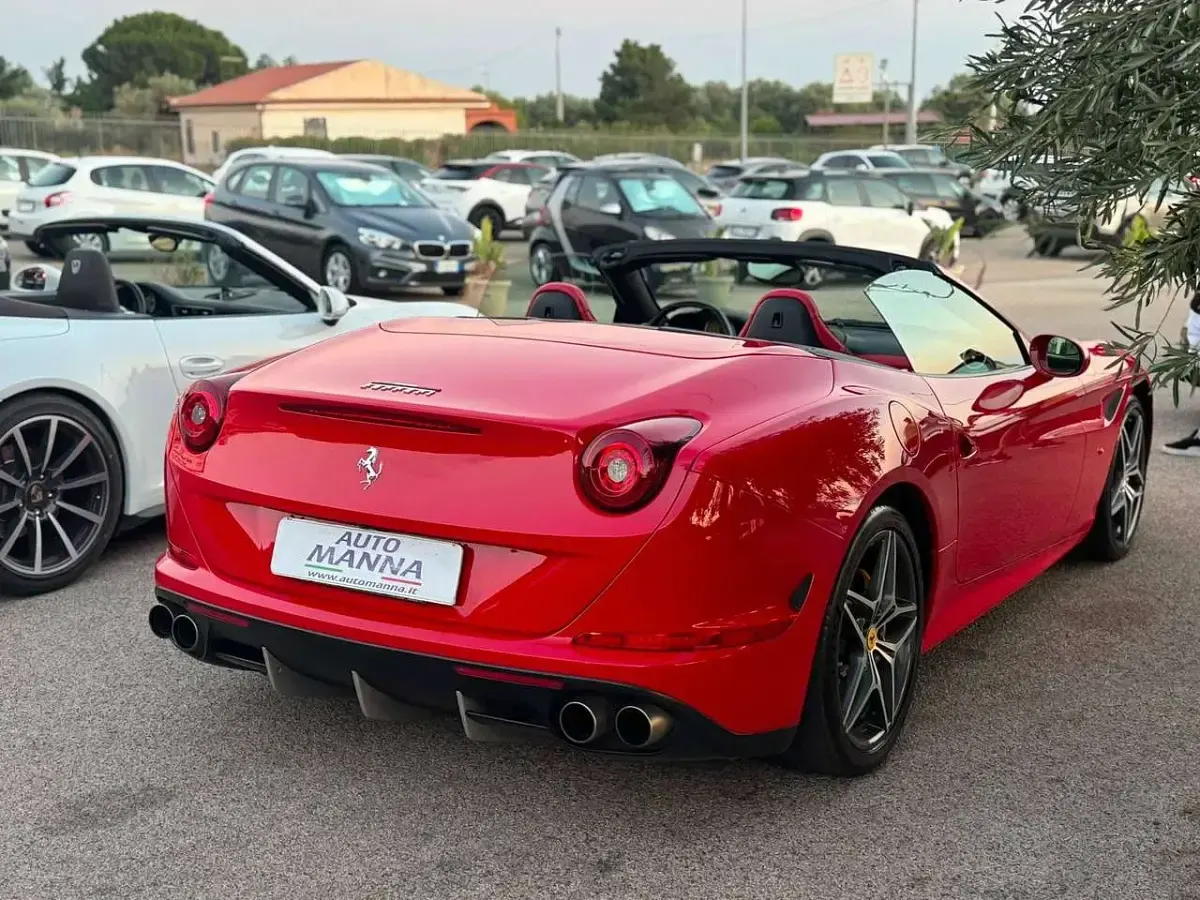 Usata Ferrari California 560 CV (411 kW) 2015 Other Cabrio