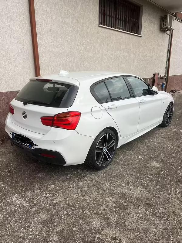 Begagnad BMW 118 M Sport 150 HK (110 kW) 2017 Vit Halvkombi