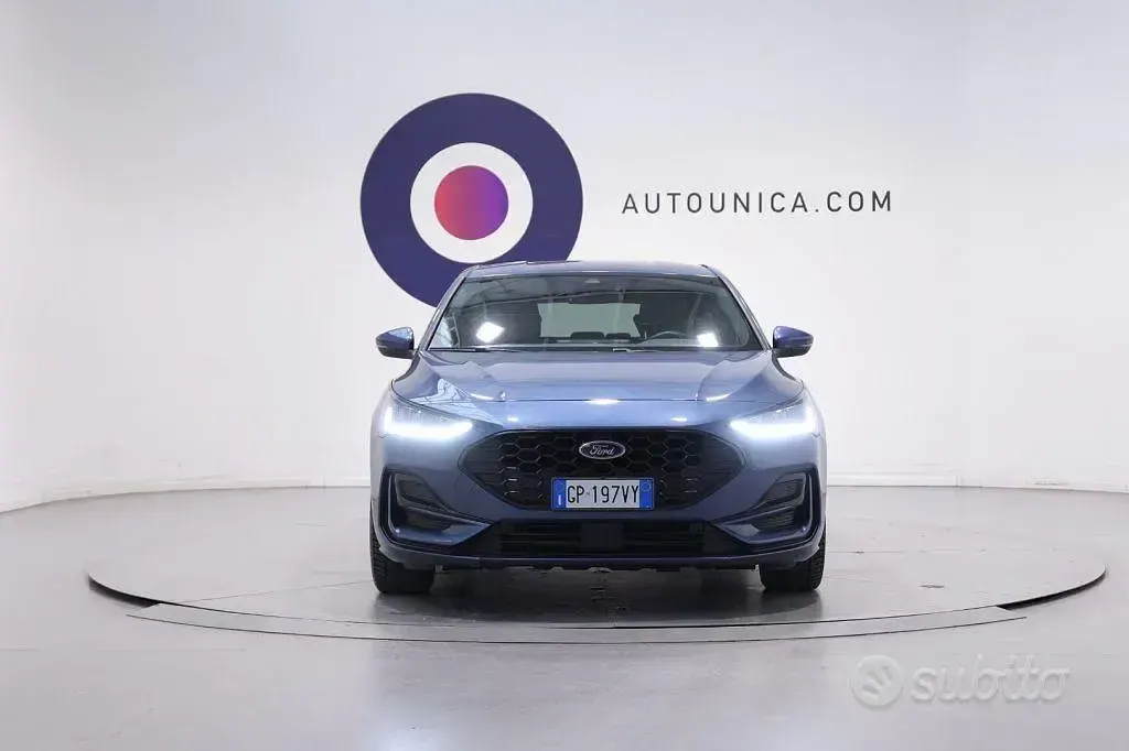 Usata Ford Focus ST-Line 125 CV (91 kW) 2023 Blu Berlina