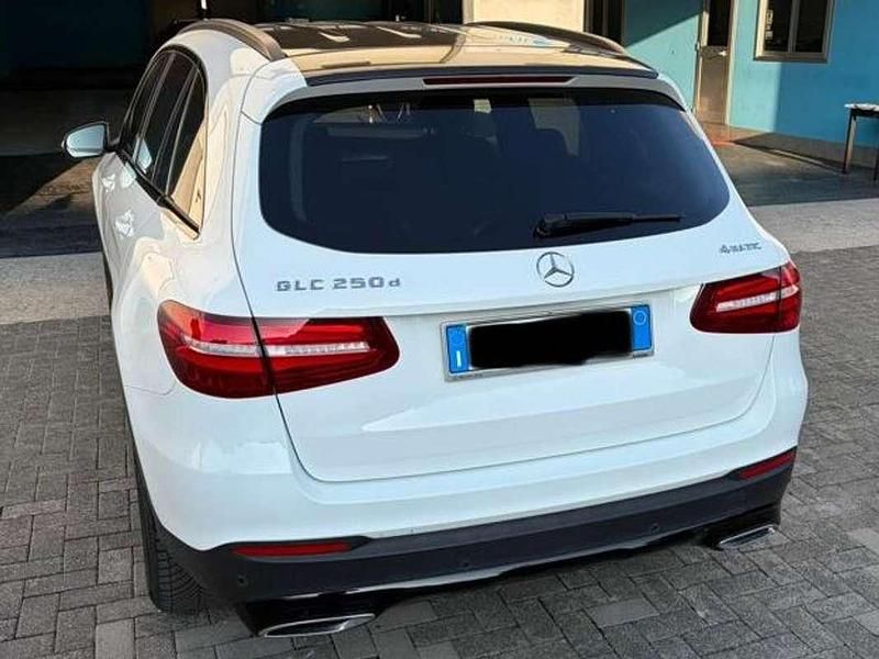 Usata Mercedes GLC250 204 CV (150 kW) 2016 Bianco SUV