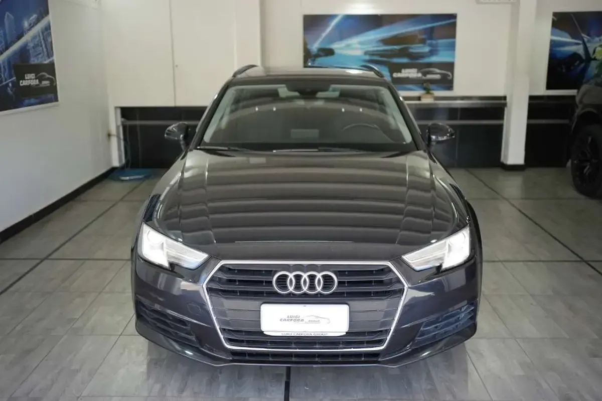 Usata Audi A4 150 CV (110 kW) 2016 Nero Station wagon