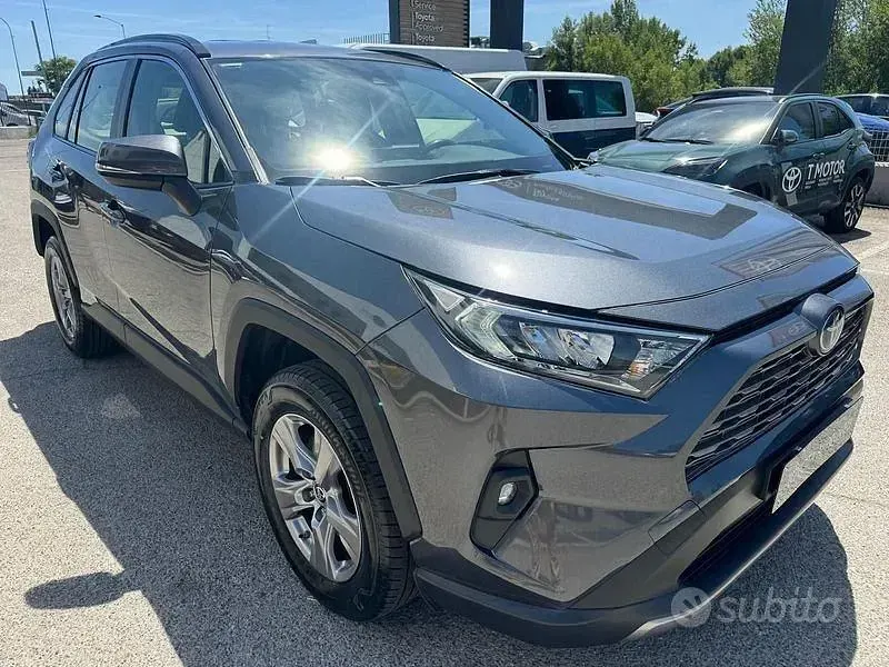 Usata Toyota RAV4 Hybrid Active 218 CV (160 kW) 2022 Other SUV