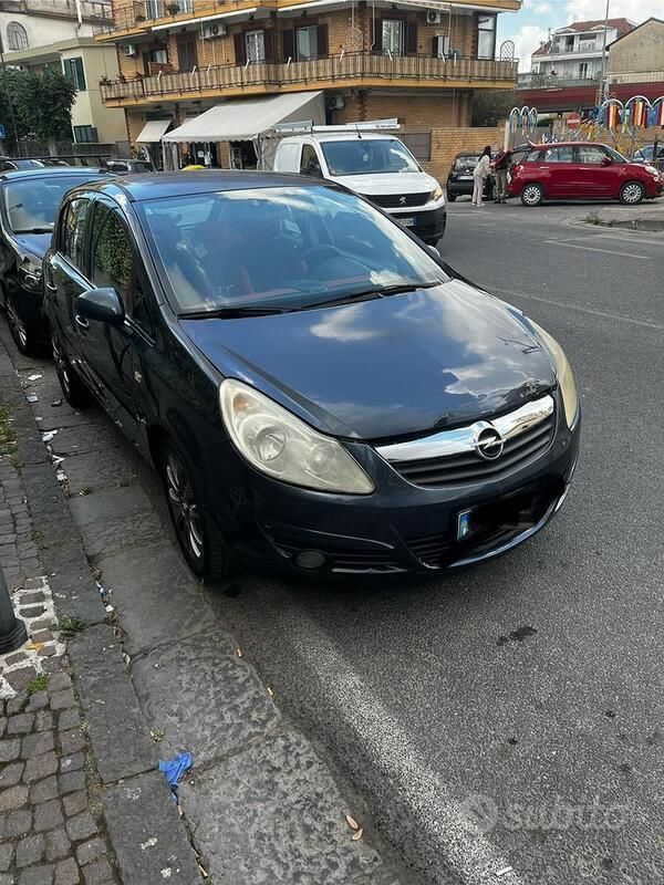 Blu Usata 2009 Opel Corsa Tre volumi | 1200 € (Buon prezzo) - Immagine 1/4