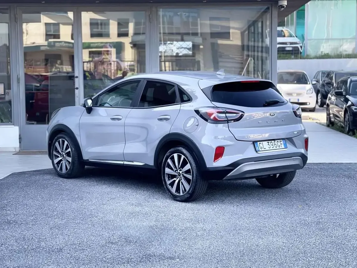 Usata Ford Puma 125 CV (91 kW) 2022 Grigio SUV