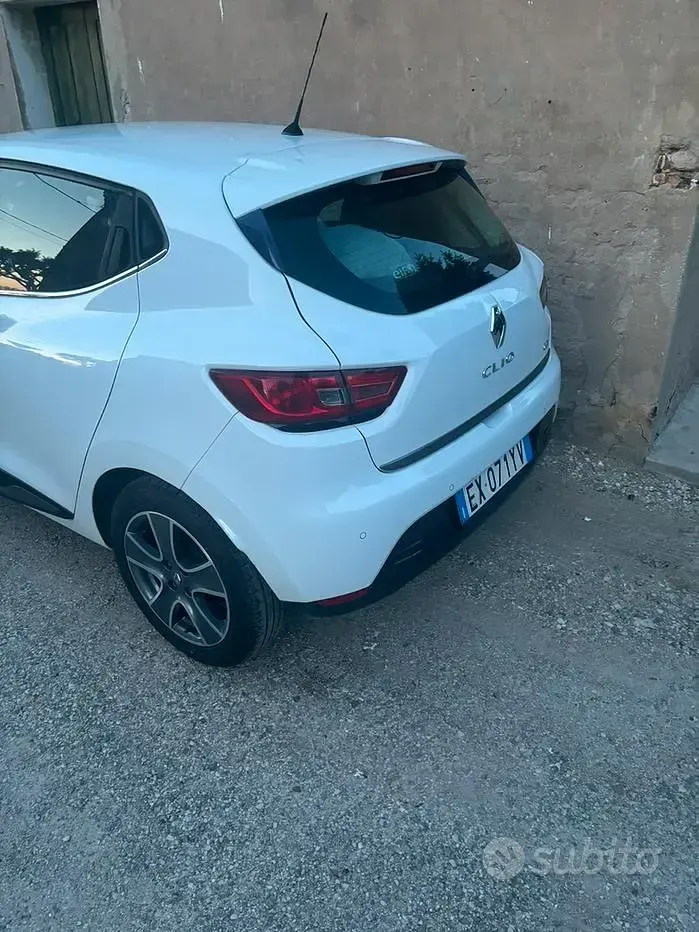 Usata Renault Clio IV 90 CV (66 kW) 2015 Berlina