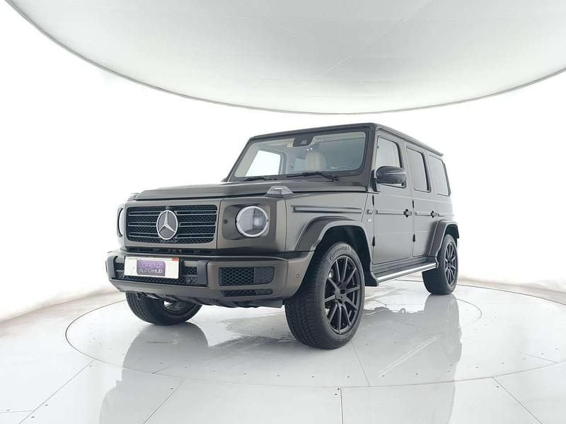 Begagnad Mercedes G500 Premium 421 HK (309 kW) 2021 Brun SUV