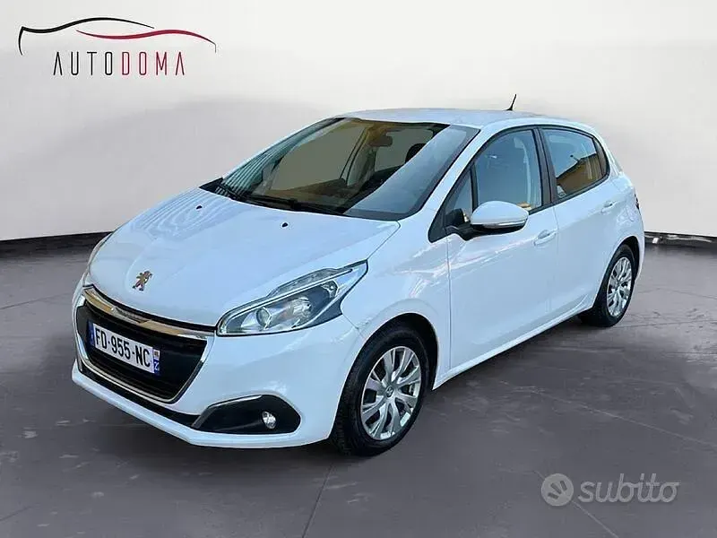 Usata Peugeot 208 Active 82 CV (60 kW) 2019 Bianco Utilitaria