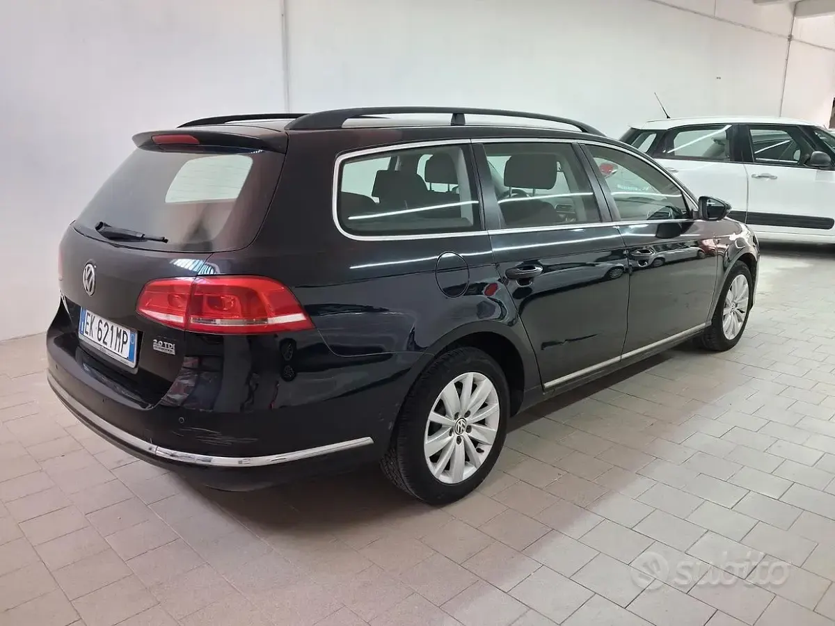 Usata VW Passat 140 CV (102 kW) 2011 Nero Station wagon