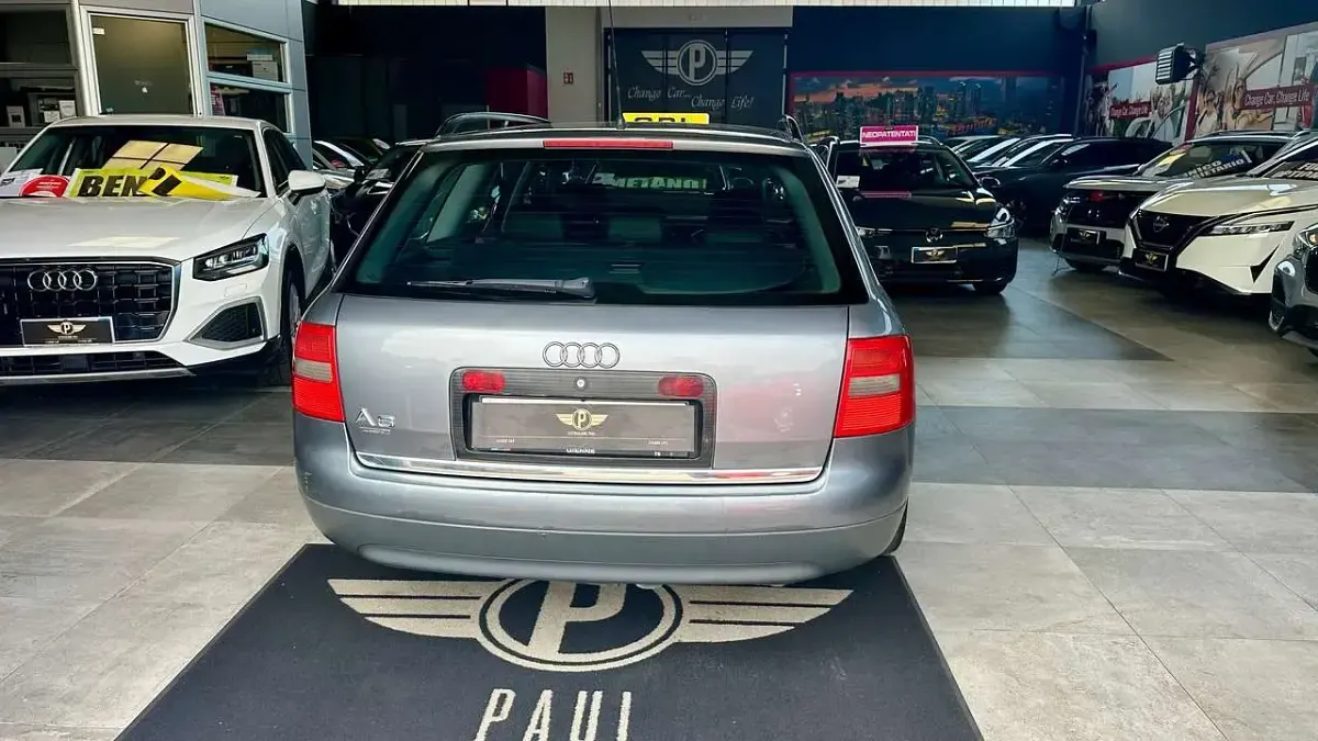 Usata Audi A6 Ambiente 179 CV (131 kW) 1998 Grigio metallizzato Station wagon