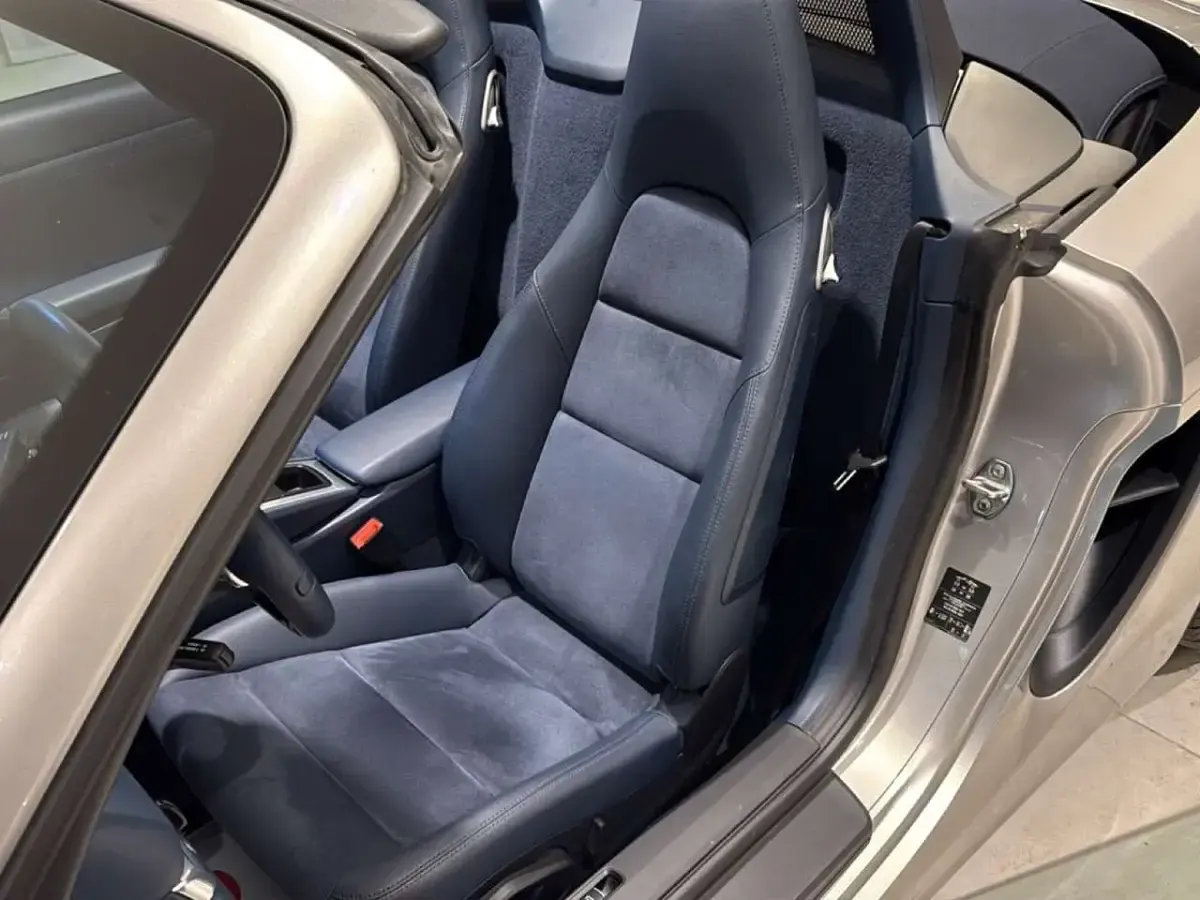 Usata Porsche Boxster 265 CV (194 kW) 2012 Argento Cabrio