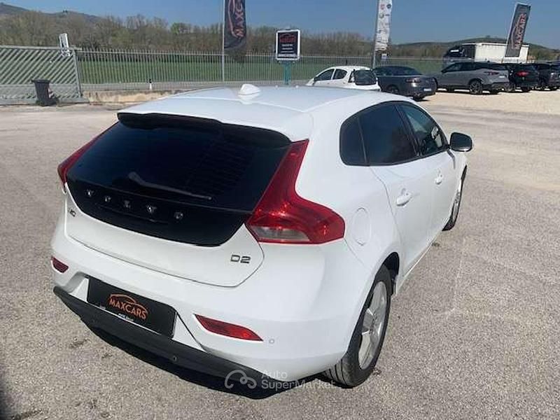 Brugt Volvo V40 Momentum 114 HK (83 kW) 2013 Hvid Sedan
