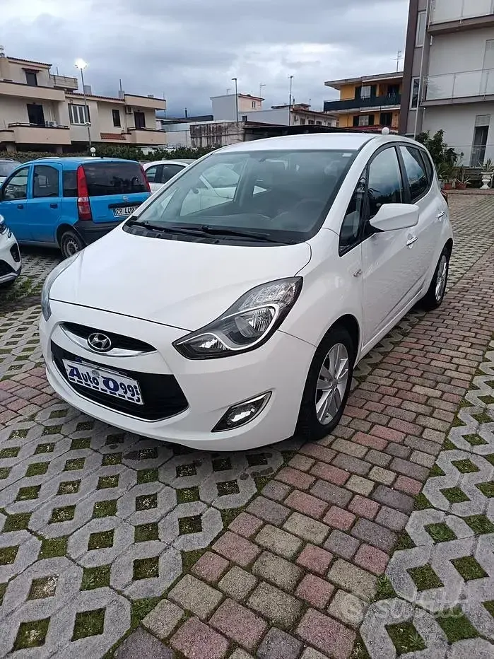 Usata Hyundai ix20 Comfort 77 CV (56 kW) 2013 Bianco Utilitaria