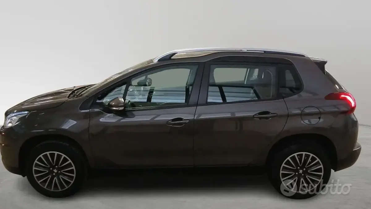 Usata Peugeot 2008 Style 83 CV (61 kW) 2019 Grigio SUV
