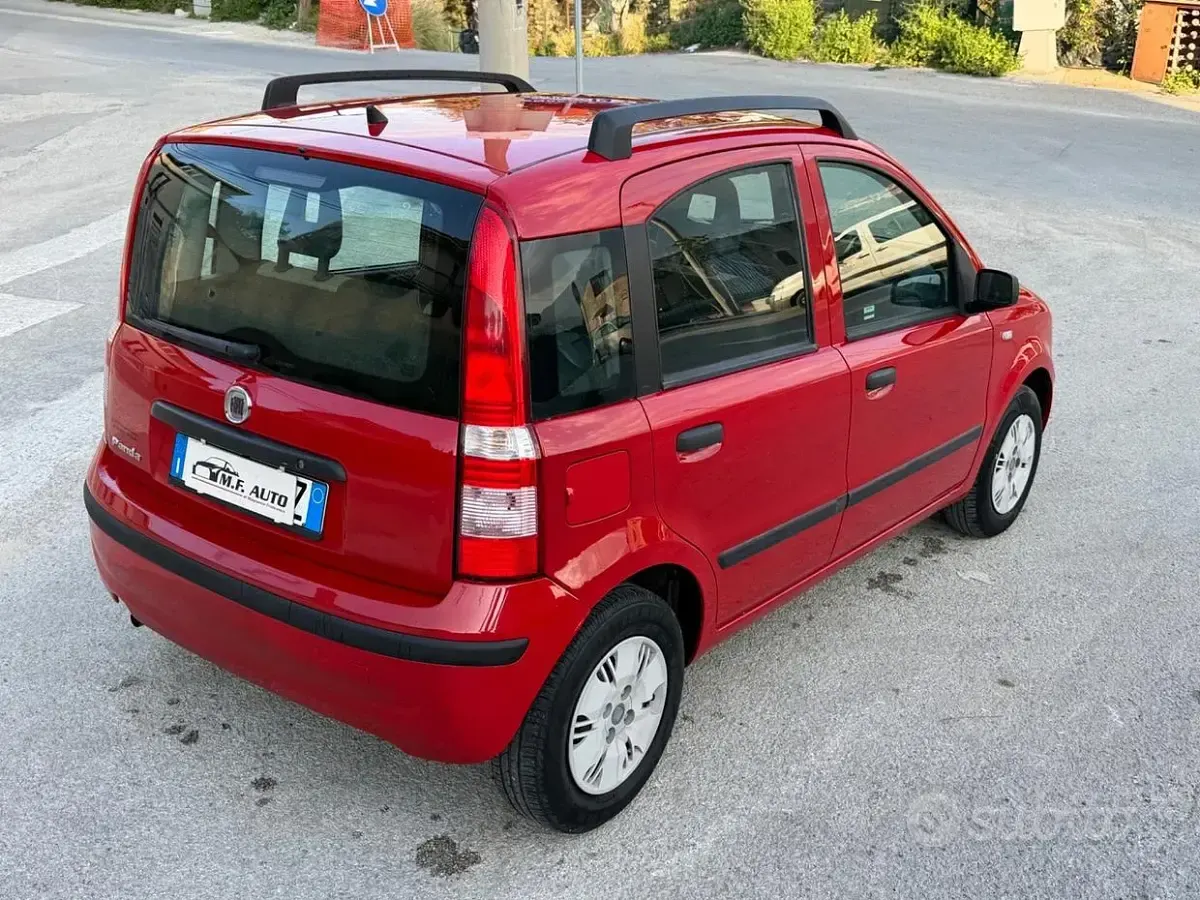 Usata Fiat Panda Emotion 60 CV (44 kW) 2009 Rosso Utilitaria