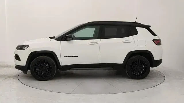 Usata Jeep Compass 241 CV (177 kW) 2023 Bianco SUV