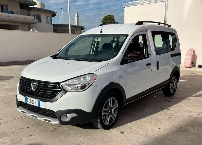 Bianco Usata 2019 Dacia Dokker Stepway Furgone | 11.500 € (Buon prezzo) - Immagine 1/4