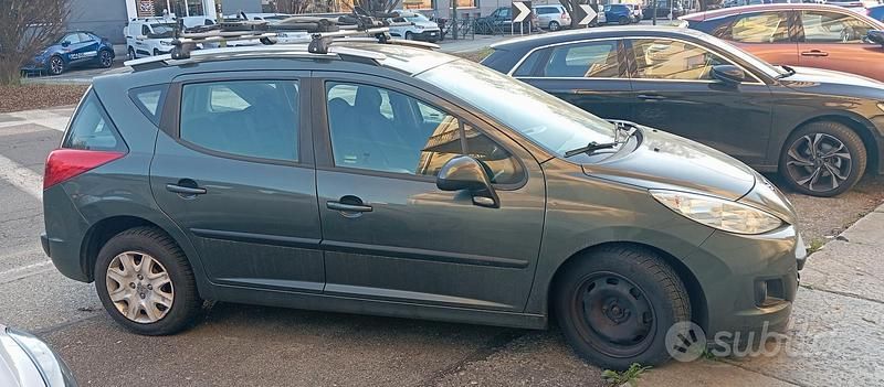 Usata Peugeot 207 75 CV (55 kW) 2009 Grigio Station wagon
