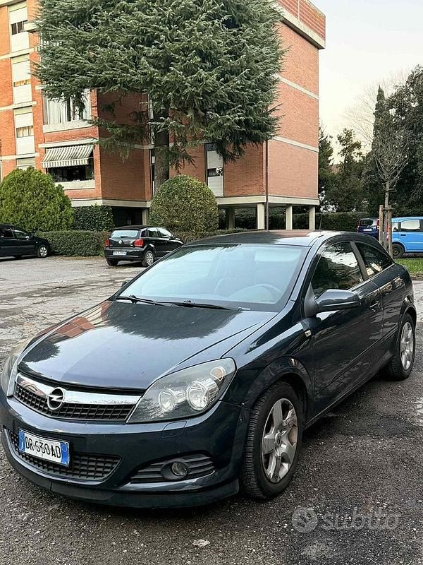 Blu Usata 2008 Opel Astra GTC Coupé | 2700 € (Ottimo prezzo) - Immagine 1/4