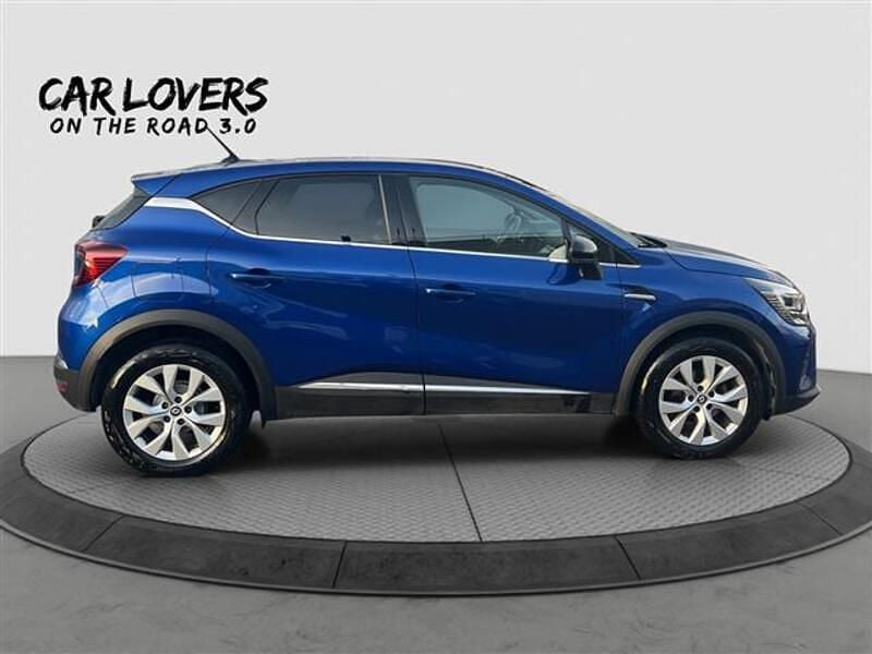 Usata Renault Captur Intens 101 CV (74 kW) 2022 Blu scuro SUV