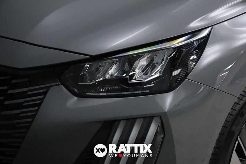 Usata Peugeot 208 Allure 101 CV (74 kW) 2025 Grigio Utilitaria