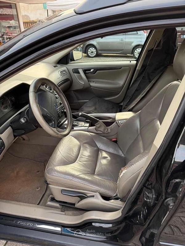 Usata Volvo XC70 163 CV (119 kW) 2005 Viola SUV