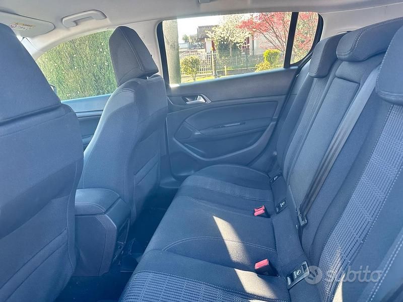 Usata Peugeot 308 Active 131 CV (96 kW) 2020 Grigio Berlina