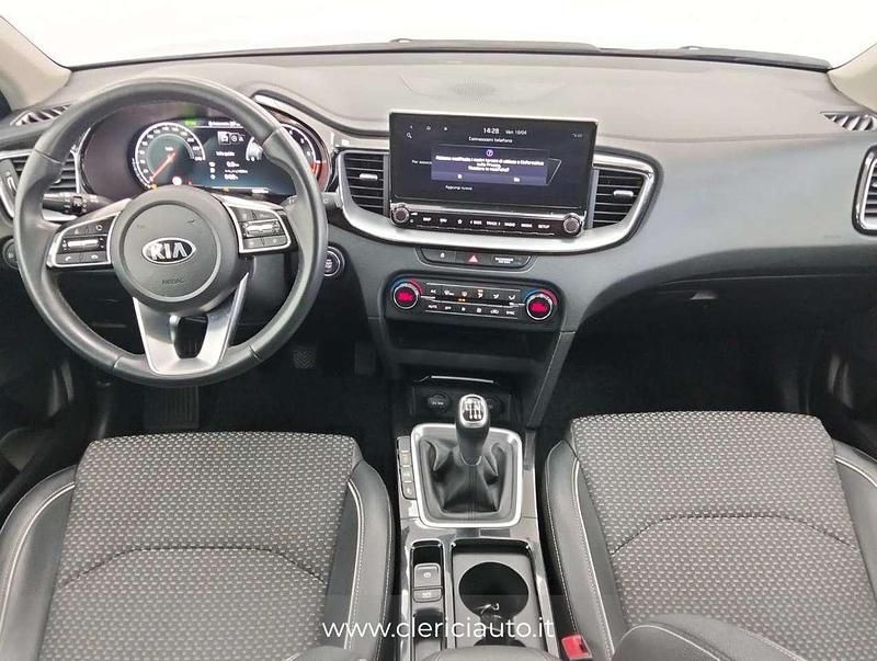 Usata Kia XCeed 117 CV (86 kW) 2021 Argento SUV