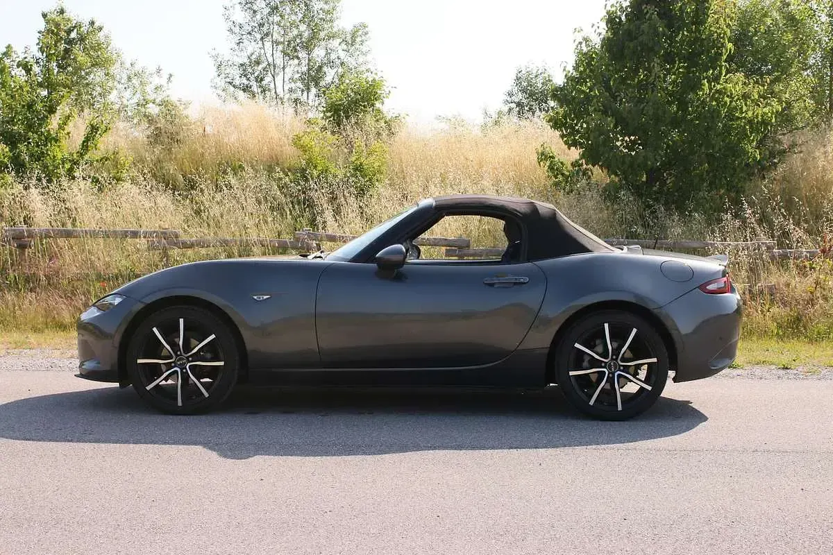 Usata Mazda MX5 Exceed 132 CV (97 kW) 2019 Grigio Cabrio
