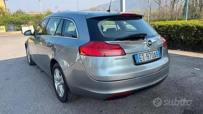 Usata Opel Insignia 177 CV (130 kW) 2013 Grigio Station wagon