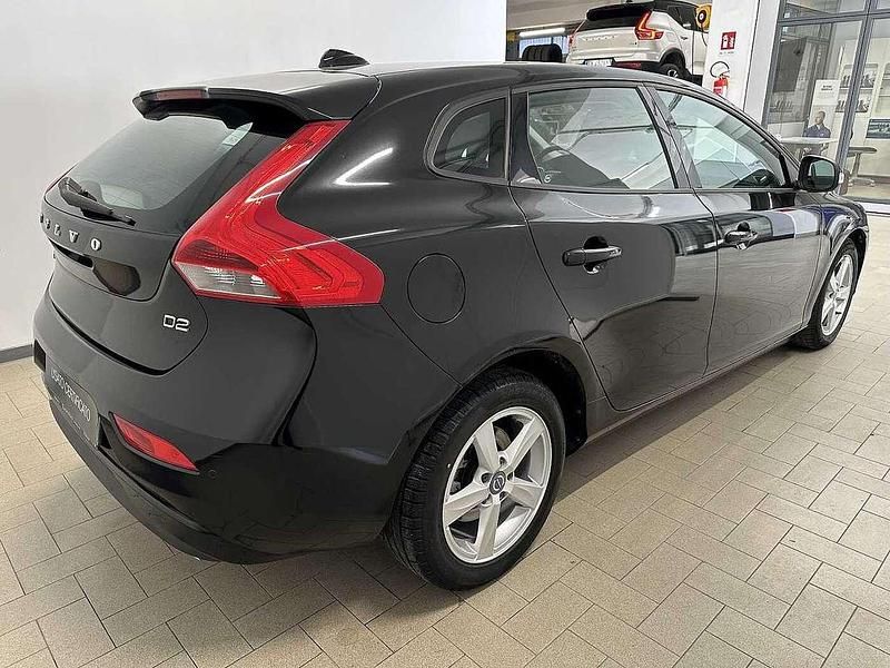 Usata Volvo V40 114 CV (83 kW) 2015 Nero (019) Station wagon