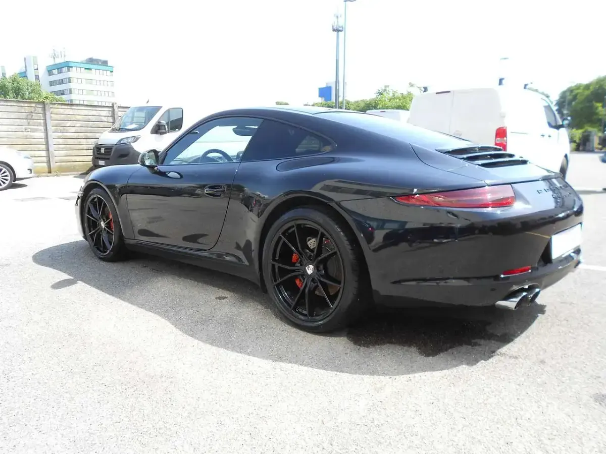 Usata Porsche 991 349 CV (256 kW) 2015 Nero metallizzato Coupé