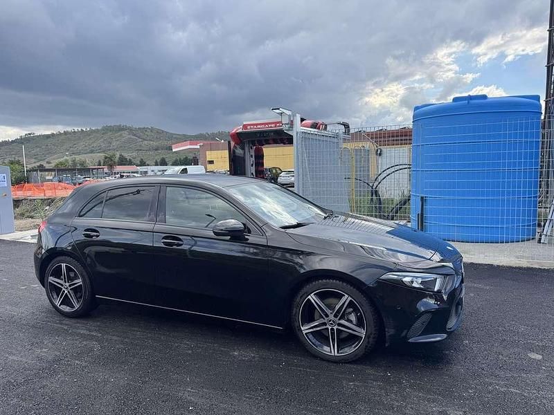 Usata Mercedes A180 Premium 158 CV (116 kW) 2021 Nero Berlina