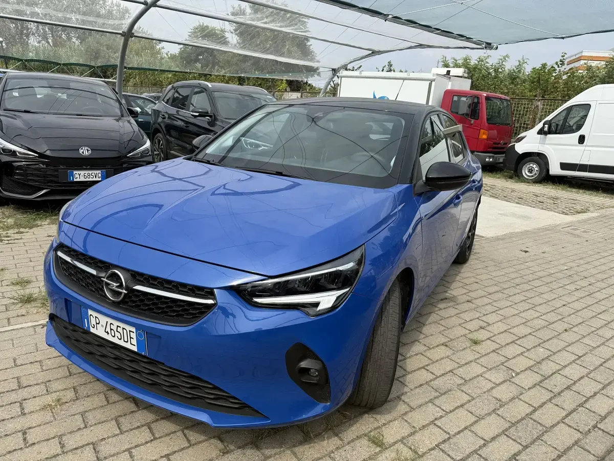 Usata Opel Corsa Design & Tech 75 CV (55 kW) 2023 Other Utilitaria