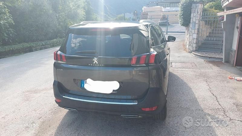 Usata Peugeot 5008 GT-line 131 CV (96 kW) 2019 Grigio Monovolume
