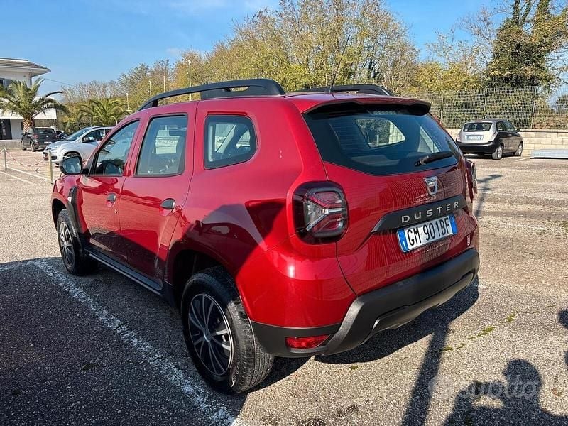 Usata Dacia Duster 91 CV (66 kW) 2023 Rosso SUV