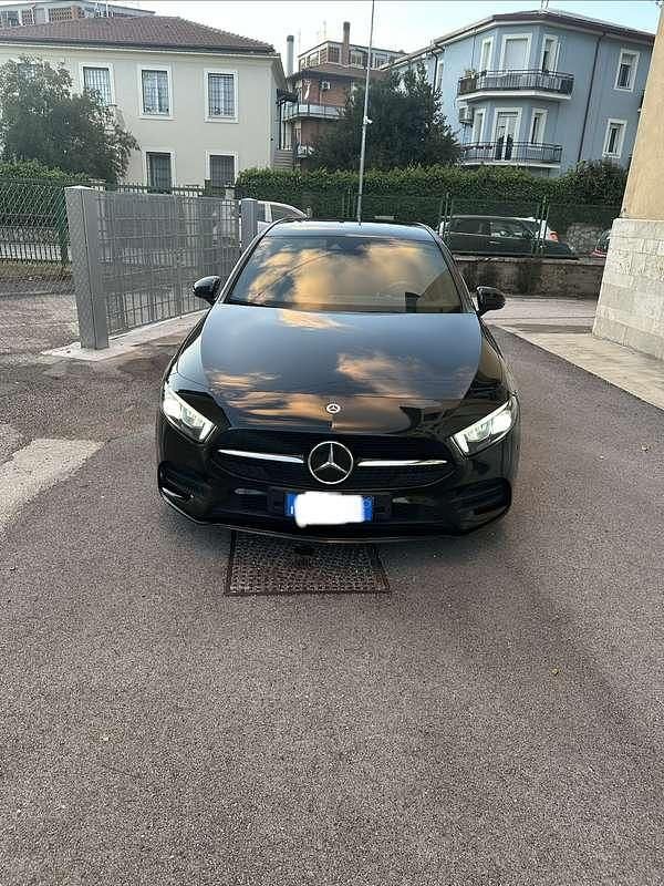 Usata Mercedes A180 Premium 116 CV (85 kW) 2021 Berlina