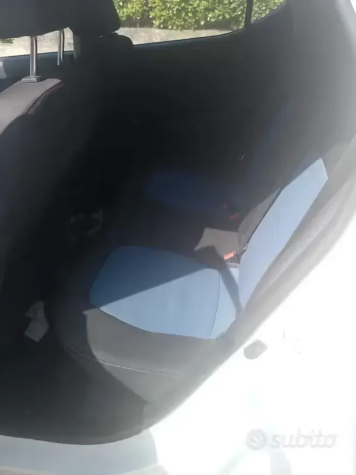 Usata Hyundai i10 66 CV (48 kW) 2014 Bianco Utilitaria